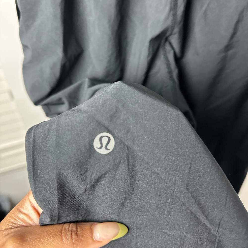 Lululemon Tearaway Pant Black size 4 - Picture 8 of 12